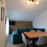Casa Maria 3 *